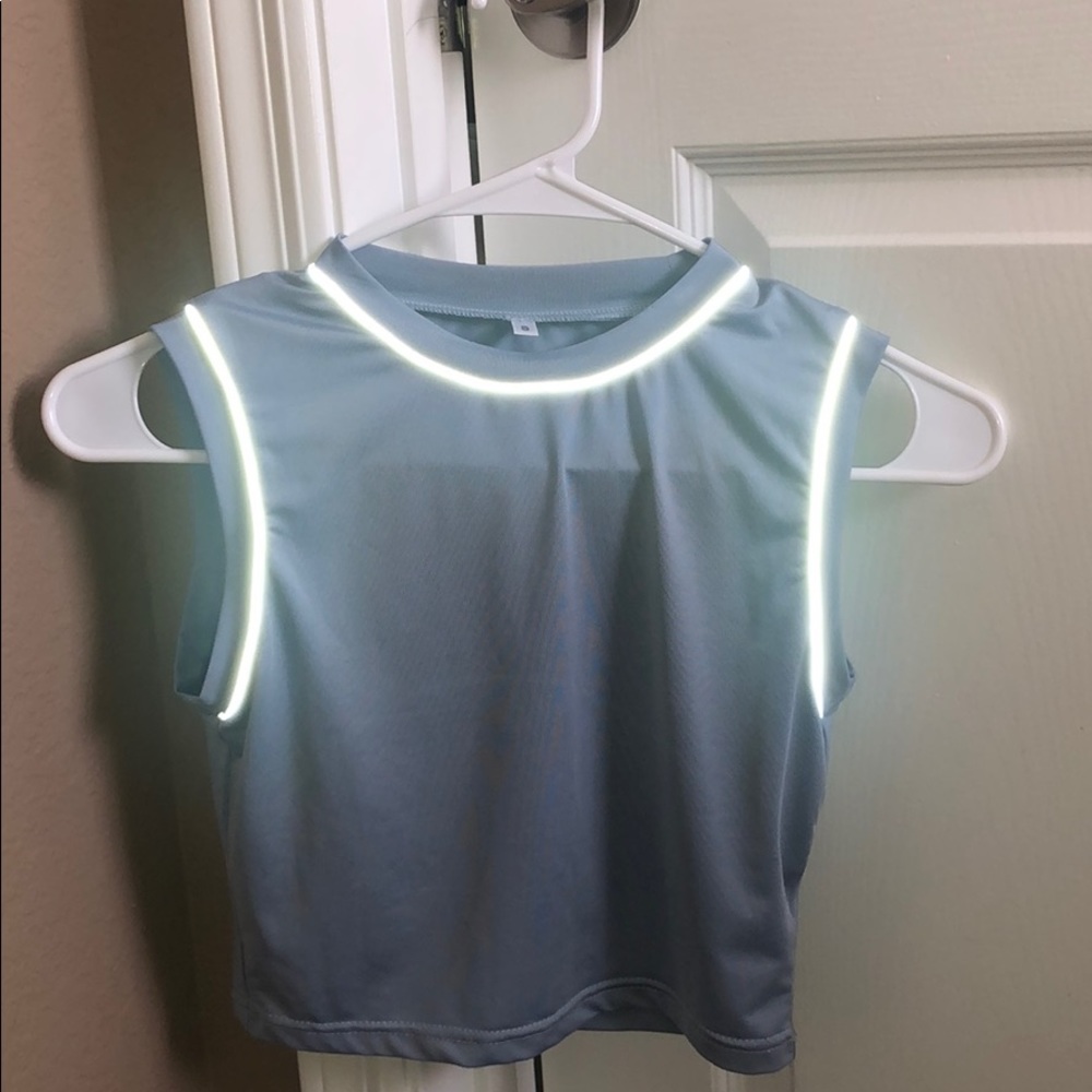 Reflective Active Top - image 2